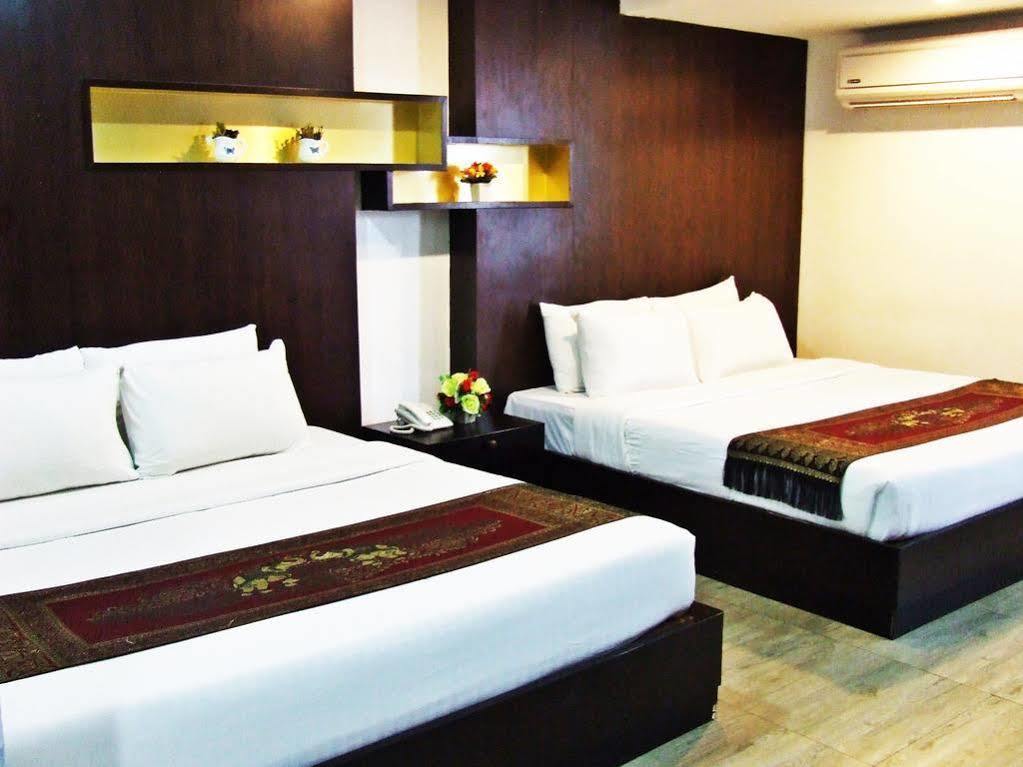 Boss Suites Pattaya Exterior foto
